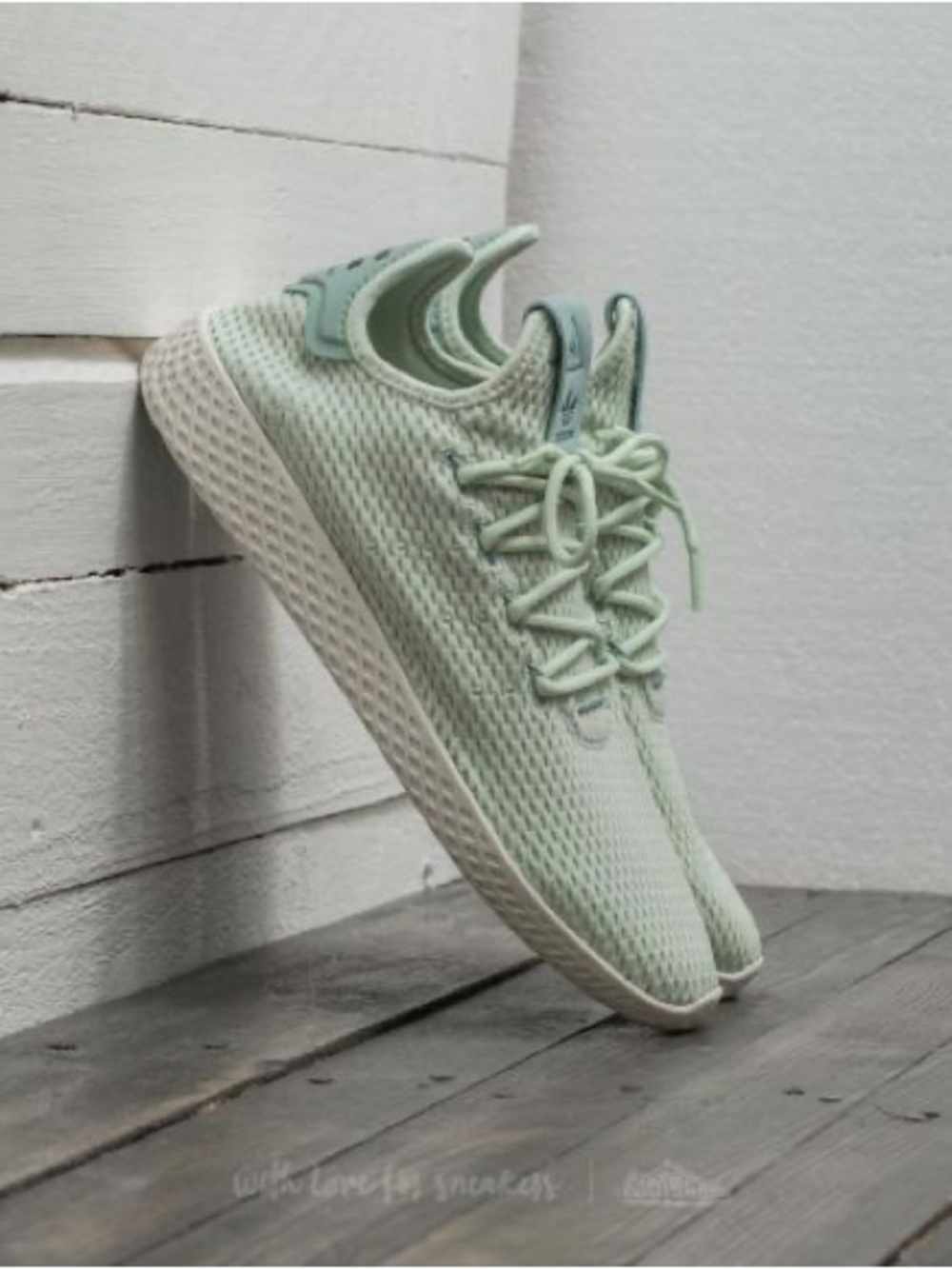 Adidas x Pharrell Primeknit Tennis HU sage green